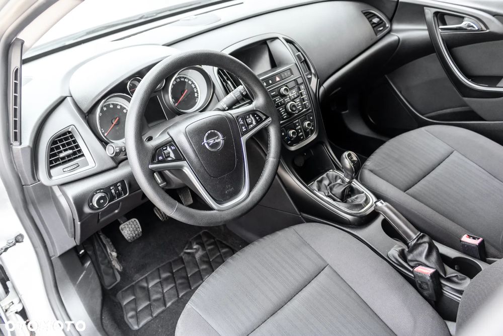 Opel Astra IV 1.4 Essentia - 13