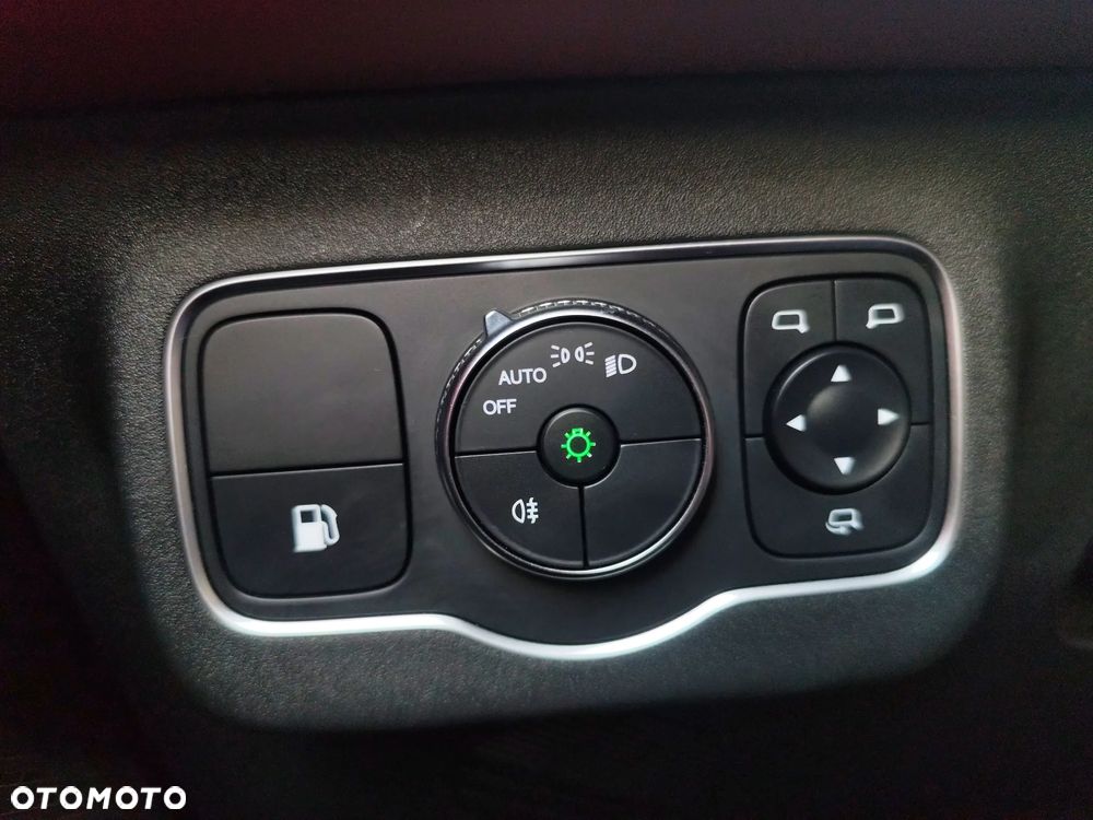 Omoda 9 1.5 Super Hybrid Exclusive AWD - 30