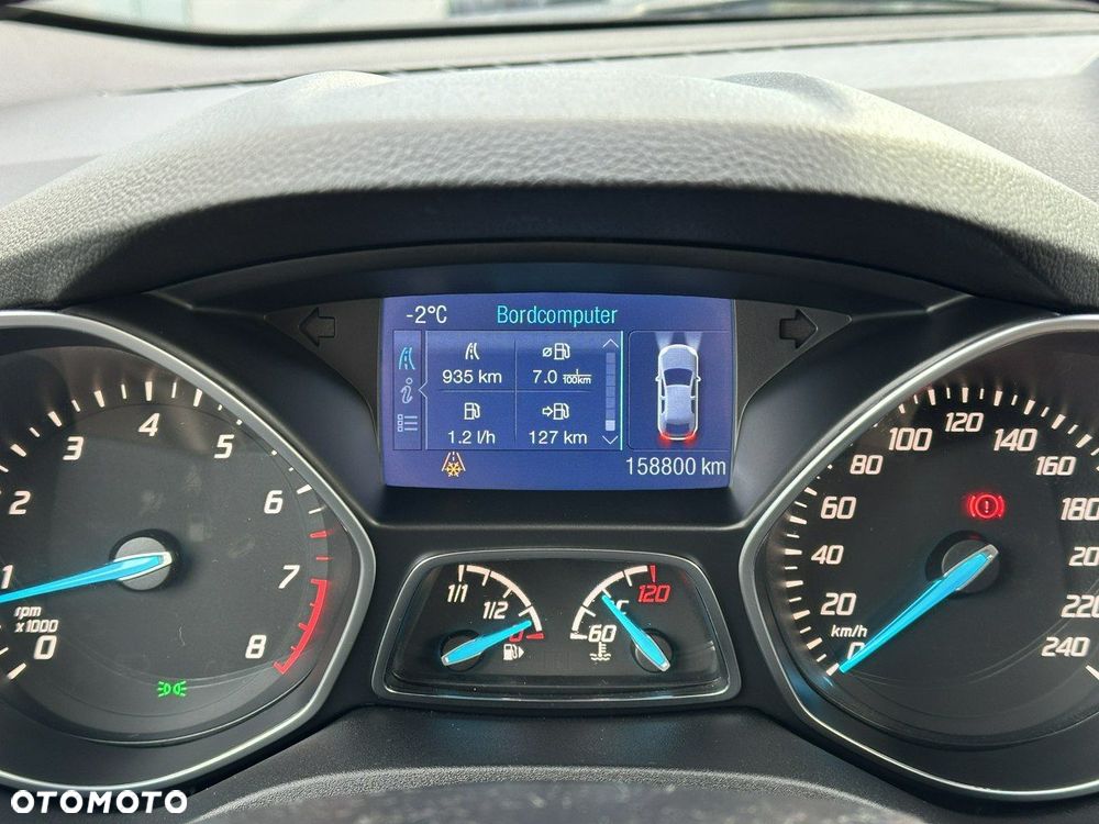 Ford Kuga 1.6 EcoBoost 2x4 Titanium - 18