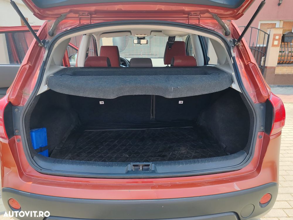 Nissan Qashqai 2.0 DCI Tekna - 4