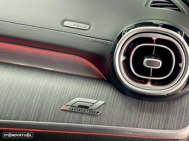 Mercedes-Benz C 63 AMG S E Performance 4Matic - 40