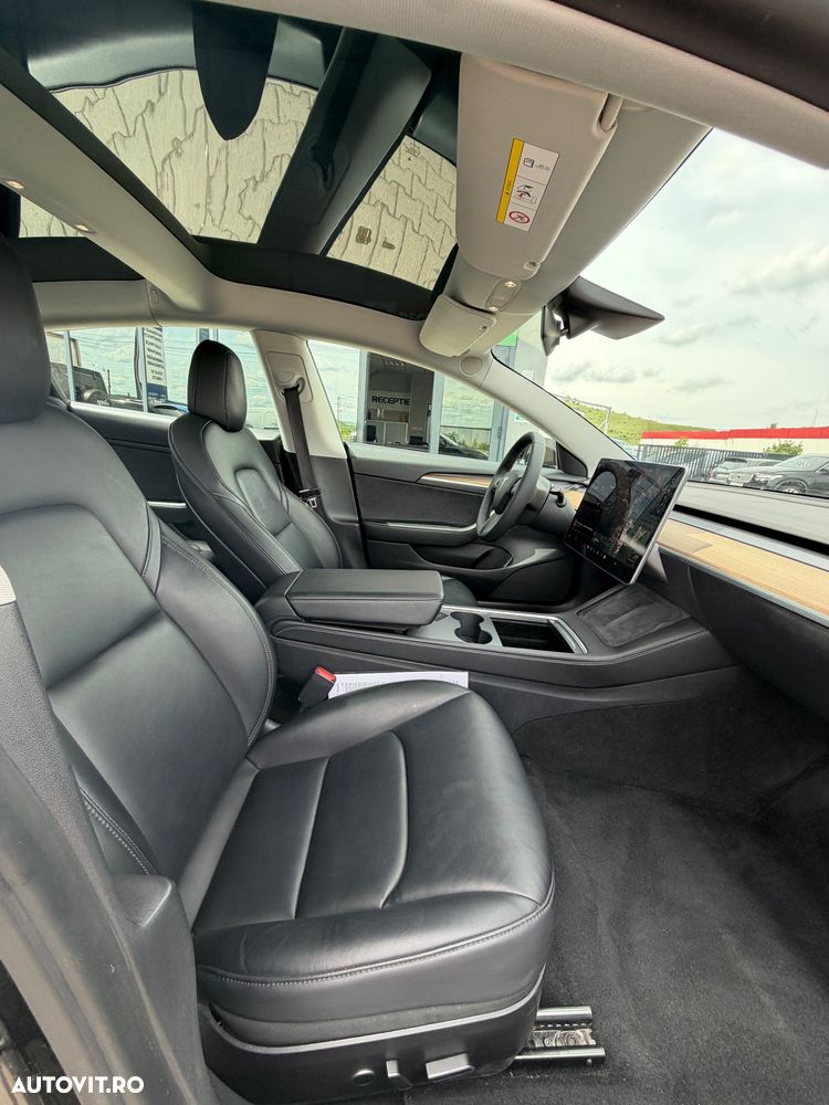 Tesla Model 3 Performance - 7