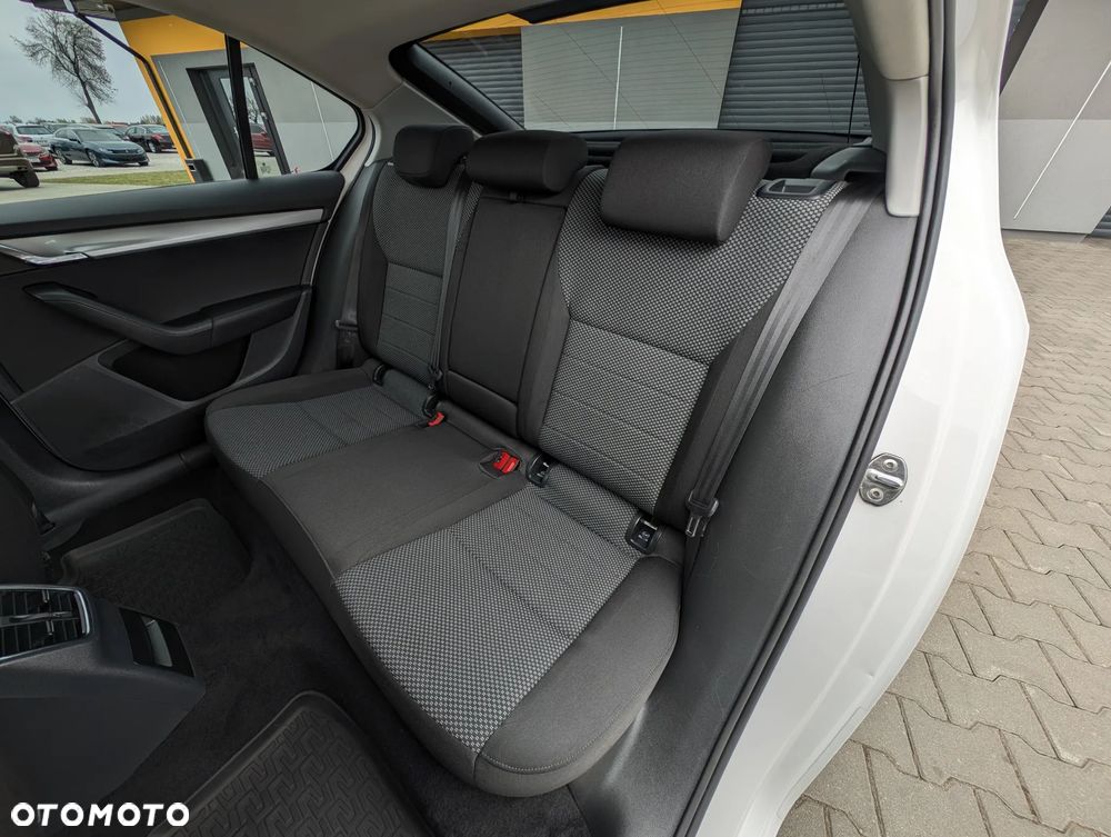 Skoda Octavia 1.6 TDI Style - 36