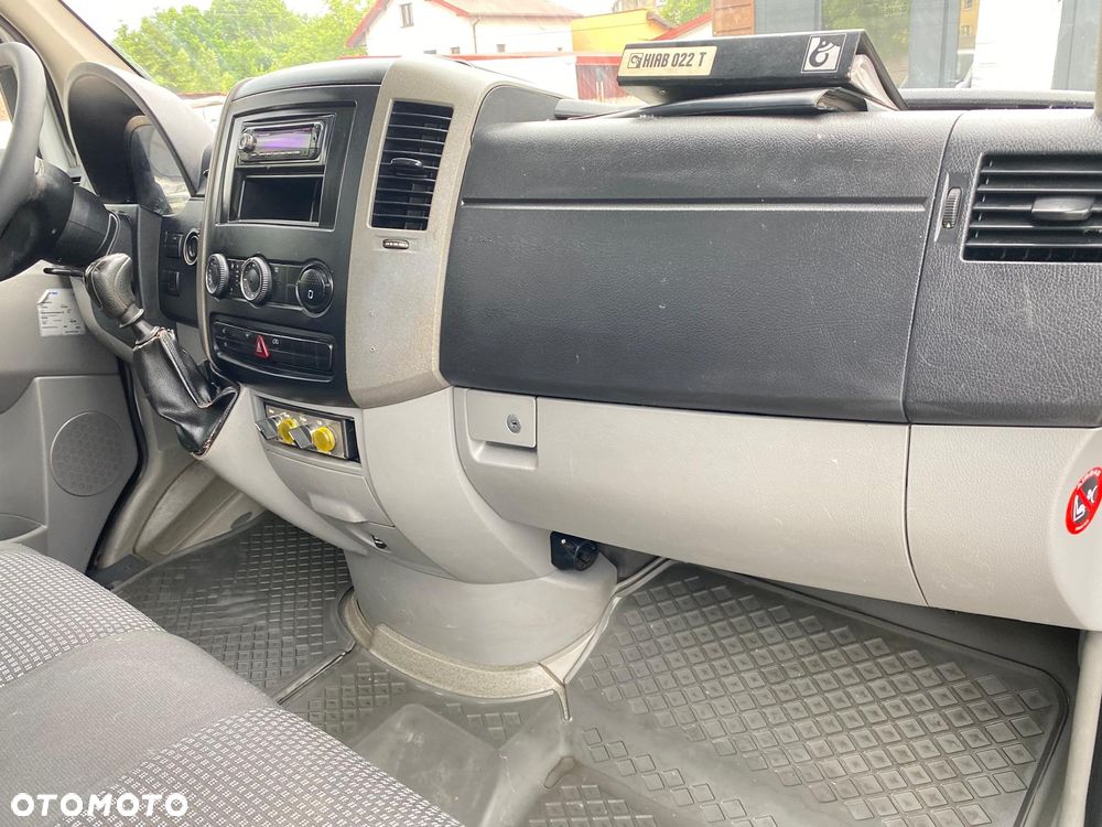 Mercedes-Benz SPRINTER - 23