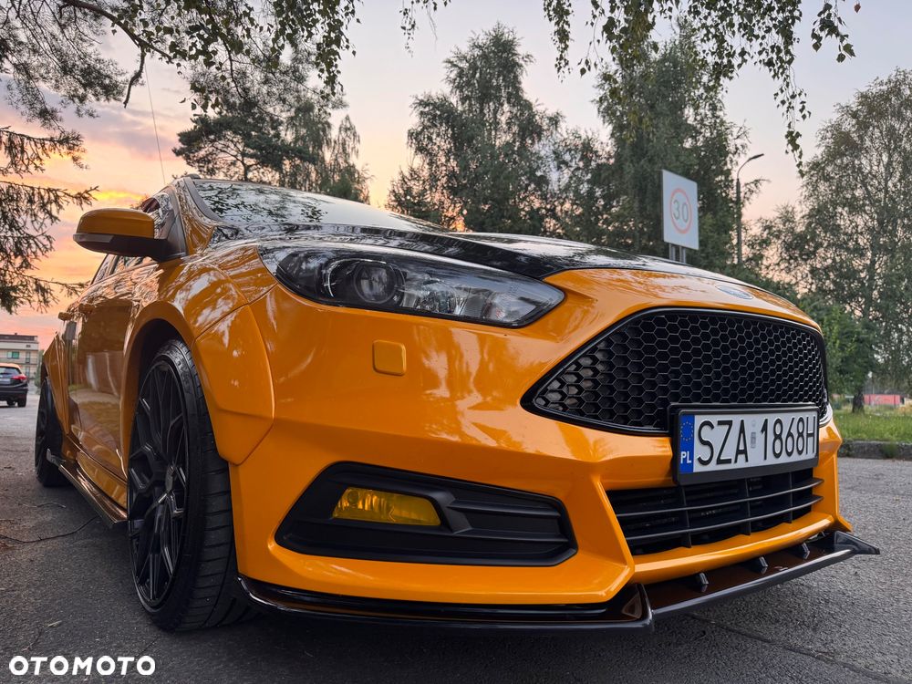 Ford Focus 2.0 EcoBoost ST - 4