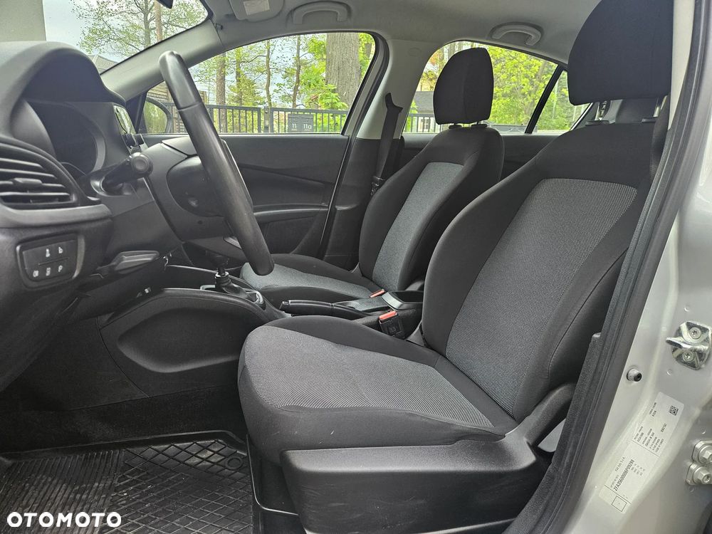 Fiat Tipo 1.4 16V Easy EU6d - 10