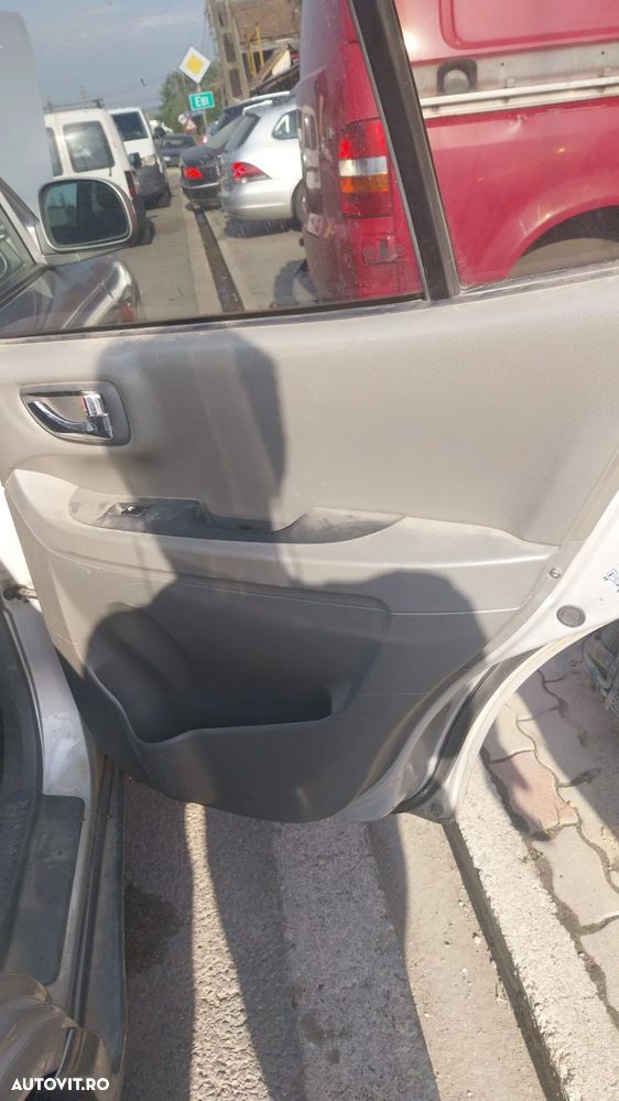 Dezmembrez Hyundai Santa Fe 2002, motor 2,0 CRDI - 6