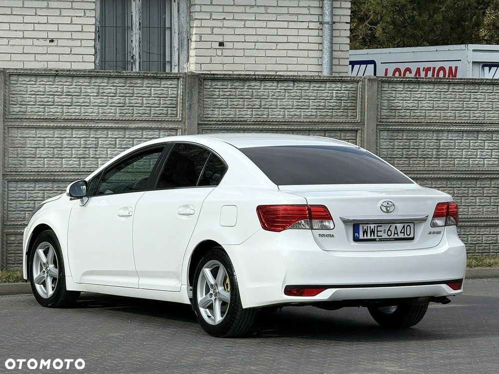 Toyota Avensis 2.0 D-4D Active - 25