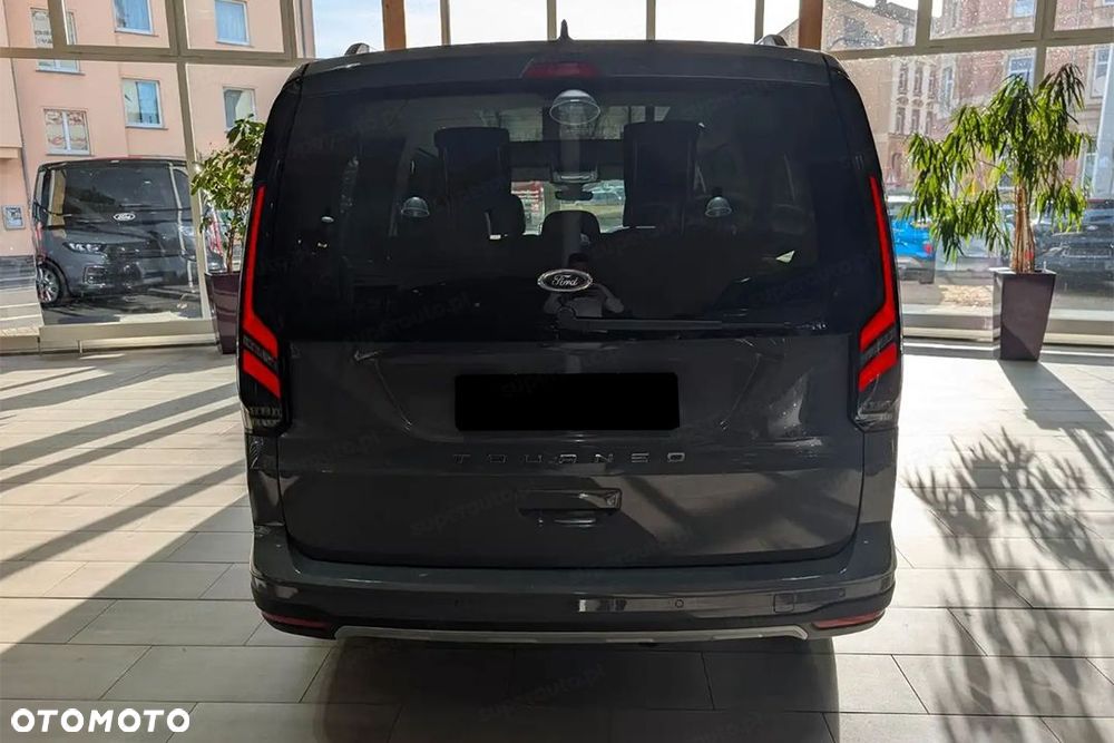 Ford Tourneo Connect - 8