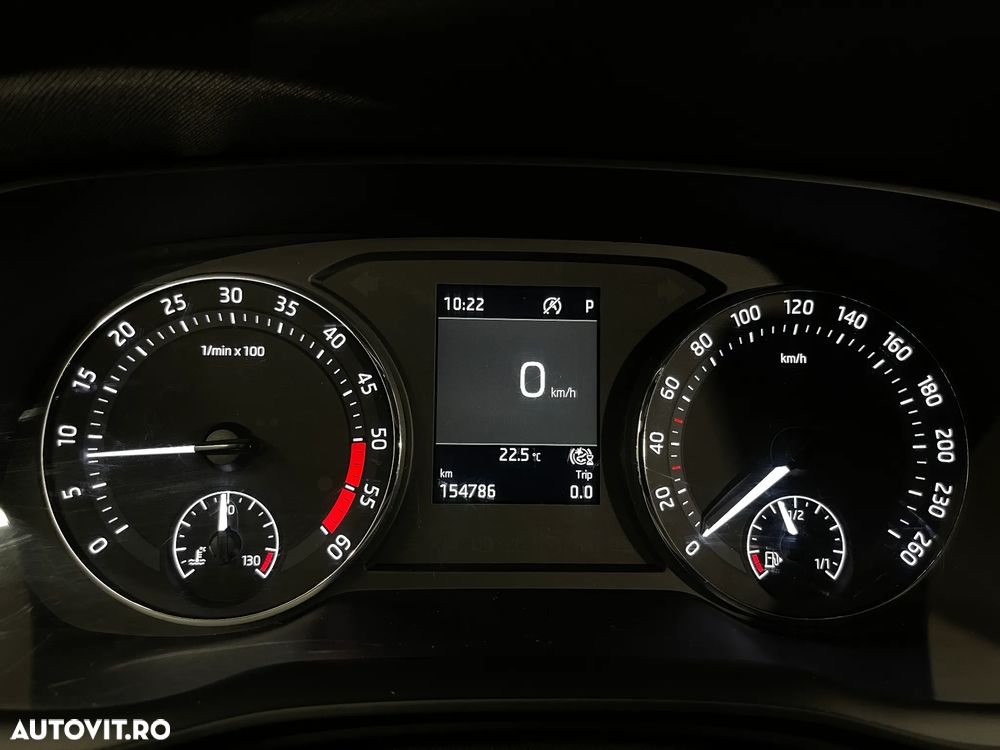 Skoda Octavia 2.0 TDI DSG Ambition - 29