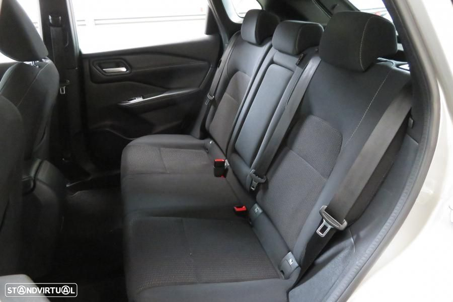 Nissan Qashqai 1.3 DIG-T Acenta - 17