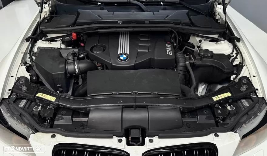 BMW 318 d Pack M - 10