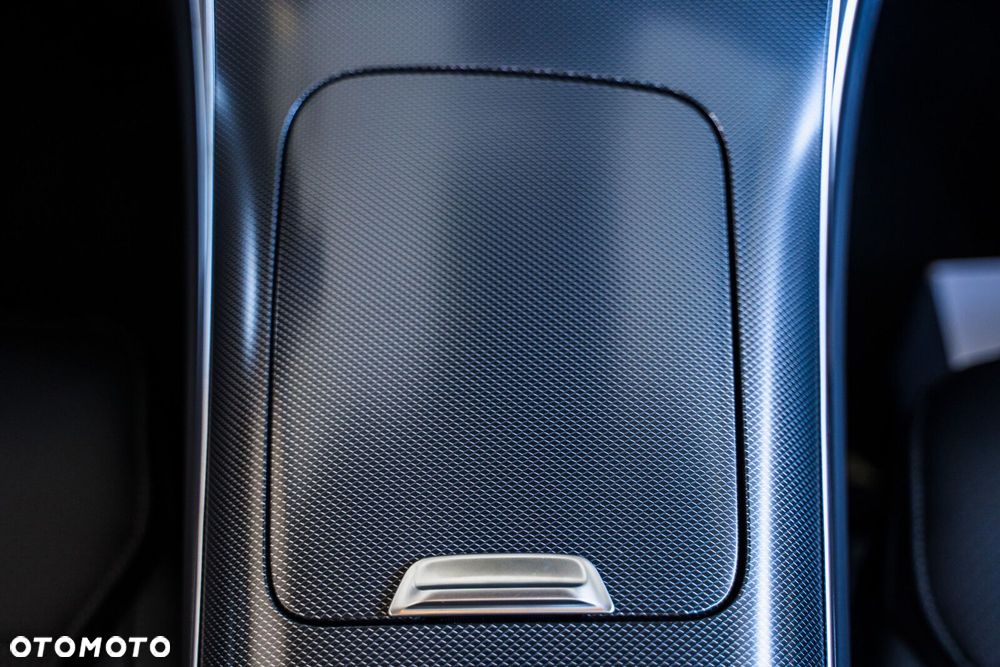 Mercedes-Benz GLC - 19