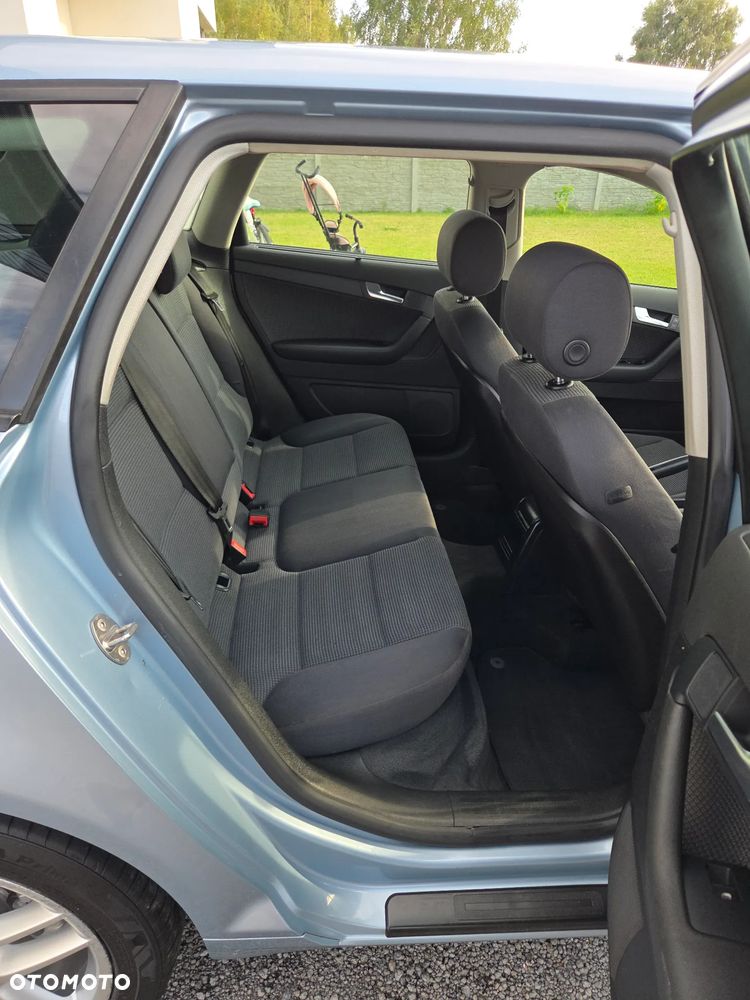 Audi A3 Sportback 1.6 Ambiente - 25