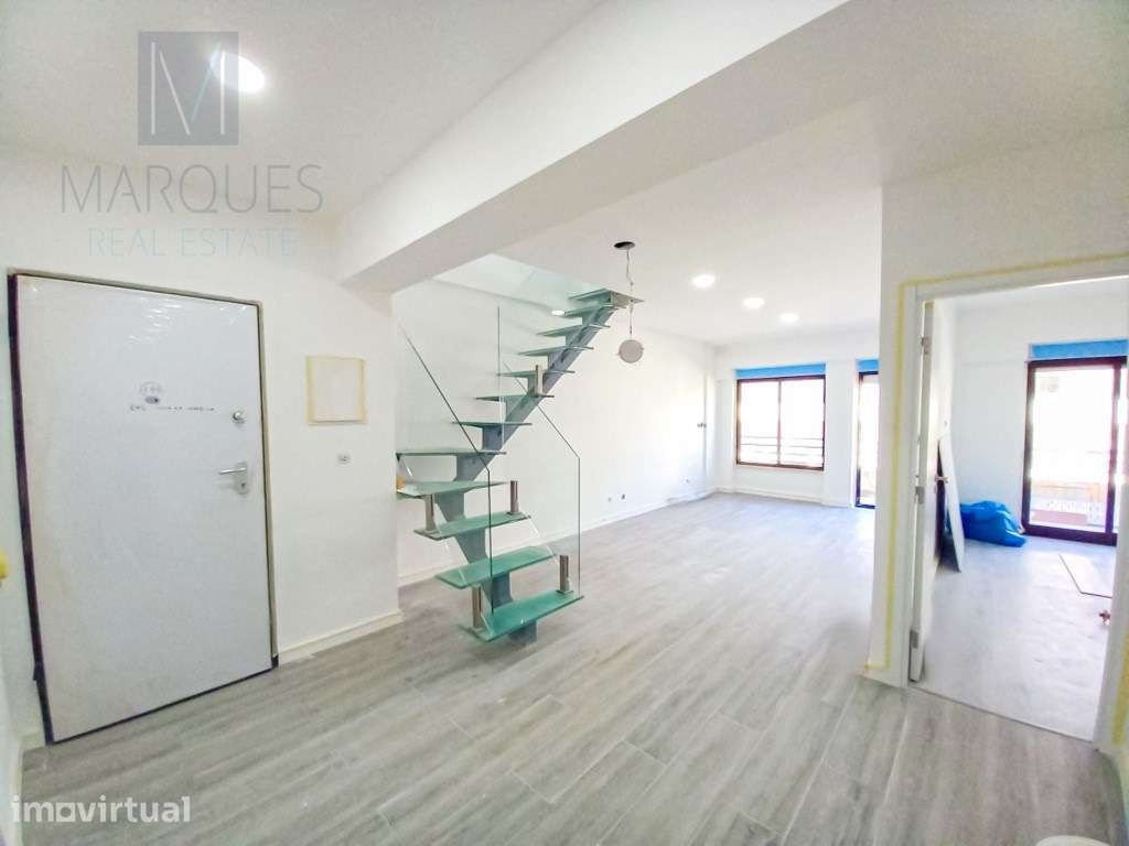 Apartamento T3 Duplex com garagem na Costa de Caparica - Grande imagem: 2/29