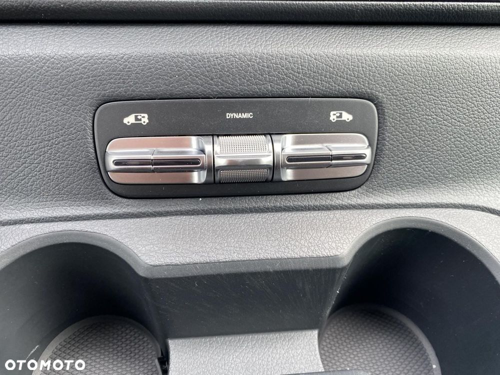 Mercedes-Benz Vito - 11