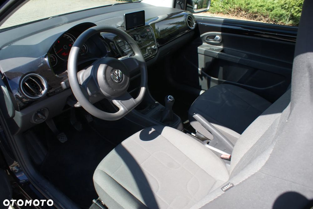Volkswagen up! - 4