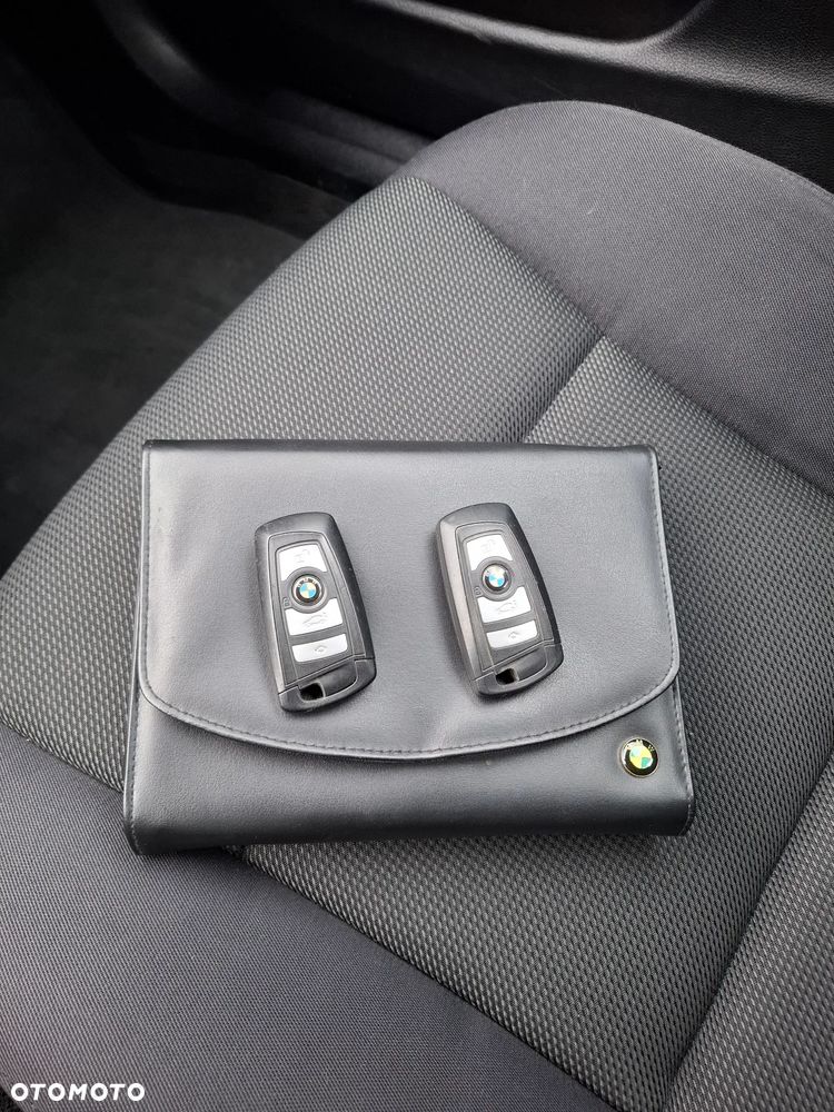 BMW Seria 5 520d Efficient Dynamics Edition - 14