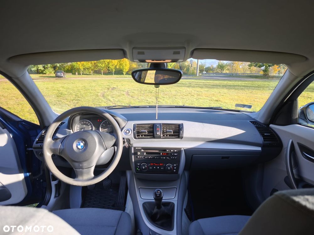 BMW Seria 1 116i - 13