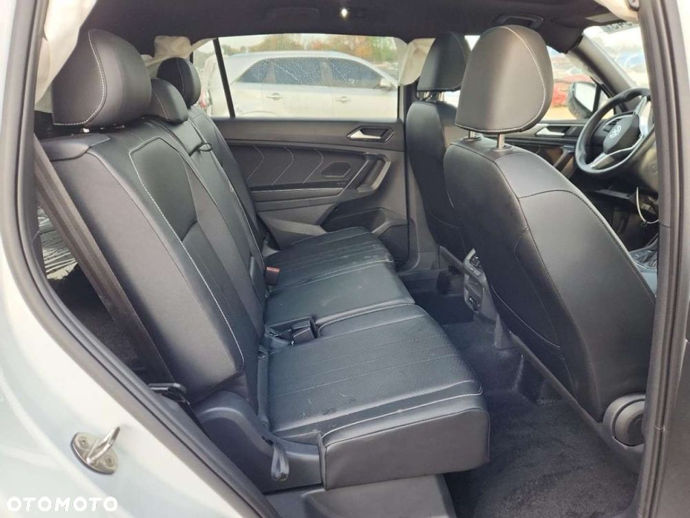 Volkswagen Tiguan - 8