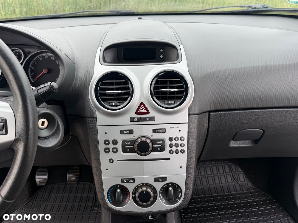 Opel Corsa 1.2 16V Cosmo - 26