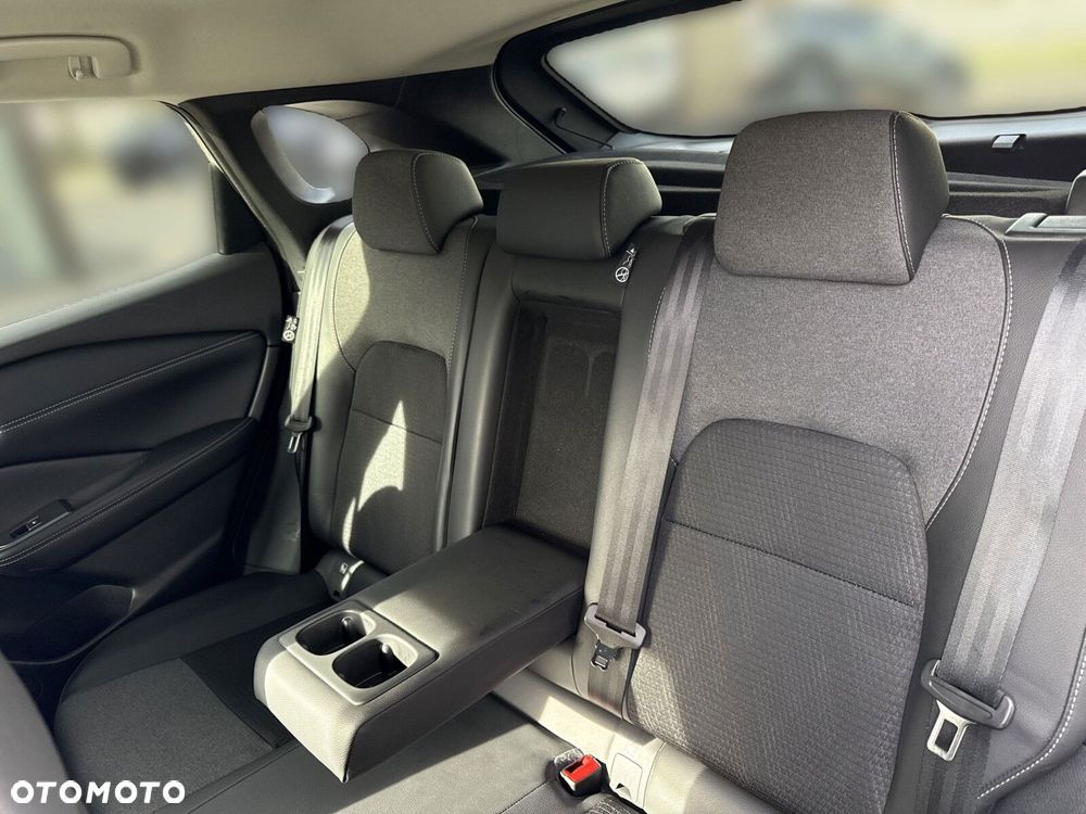 Nissan Qashqai 1.3 DIG-T mHEV N-Connecta Xtronic - 17