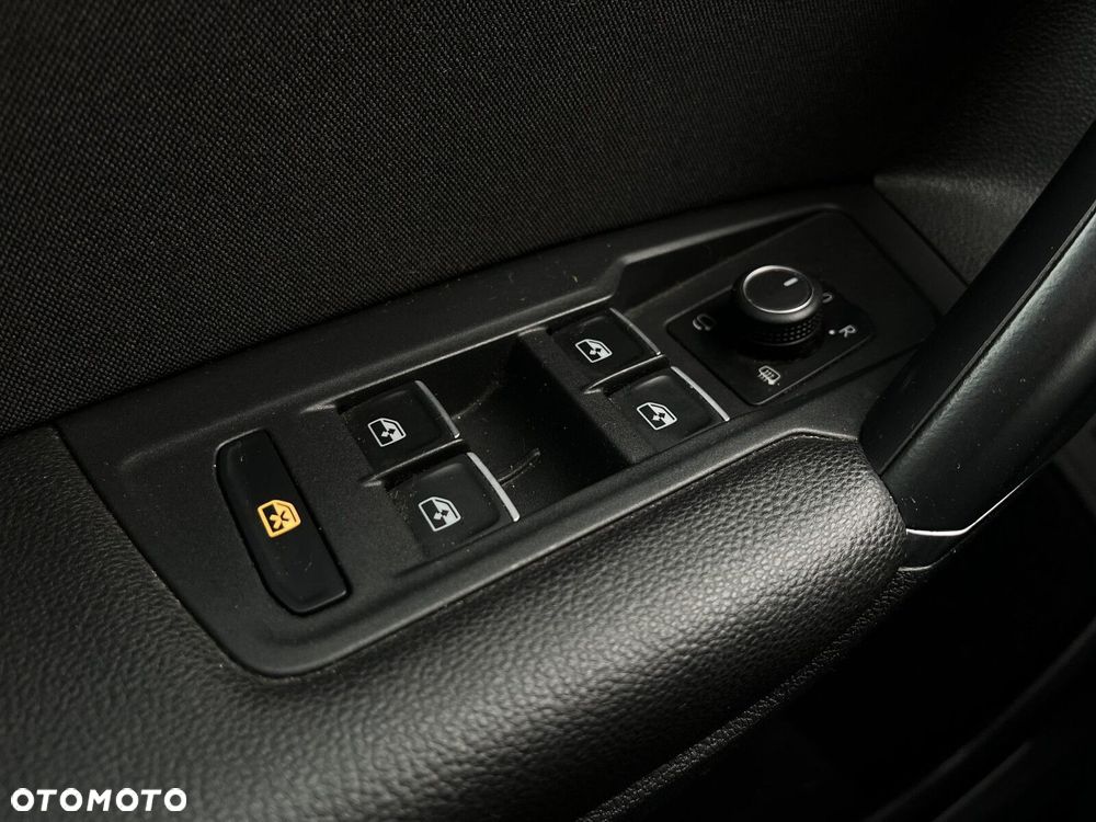 Volkswagen Tiguan - 16