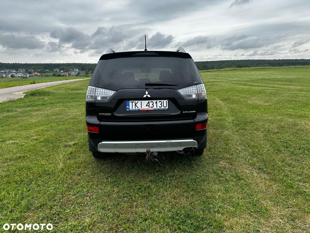 Mitsubishi Outlander 2.0 DID Instyle NAVI - 6