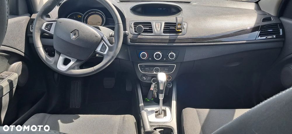 Renault Megane 1.5 dCi Dynamique EDC - 11