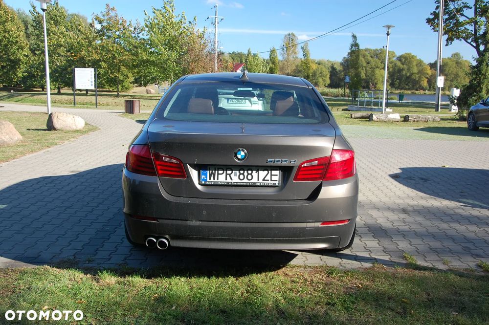 BMW Seria 5 525d - 5