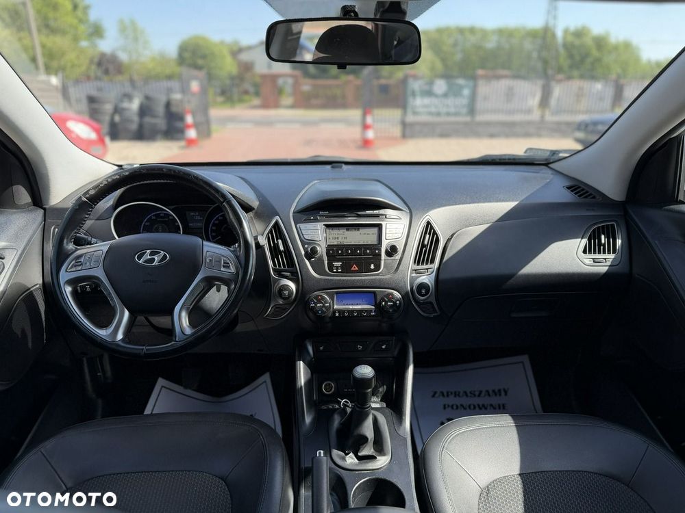 Hyundai ix35 2.0 4WD Premium - 24