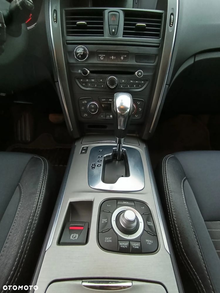 Renault Latitude 2.0 dCi Initiale - 18