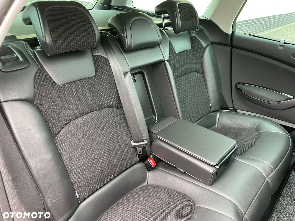Citroën C5 2.0 HDi Exclusive - 17
