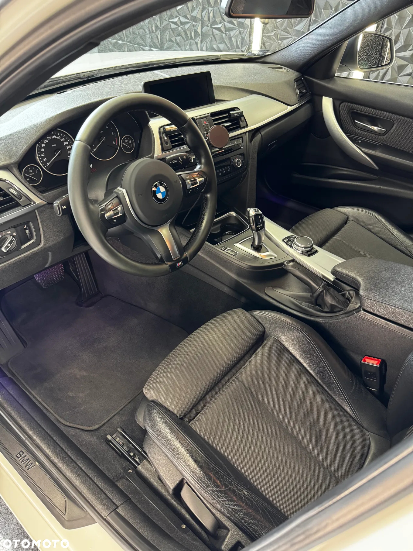 BMW Seria 3 316d - 9