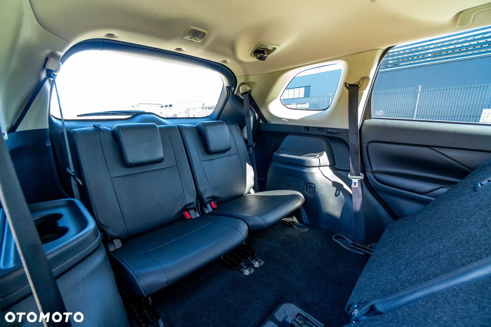 Mitsubishi Outlander 2.0 Intense 2WD CVT - 31