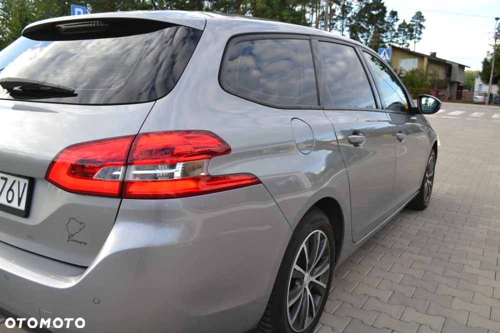 Peugeot 308 - 25