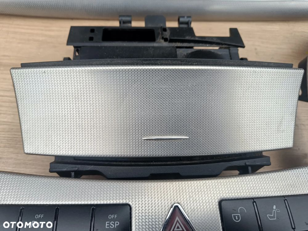 MERCEDES W209 CLK LISTWY DEKORY DEKOR LISTWA KONSOLI AVANTGARDE EU - 9