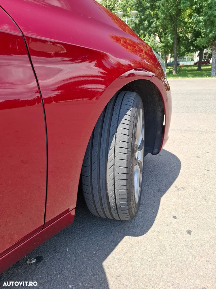 BMW Seria 2 218d Advantage - 17