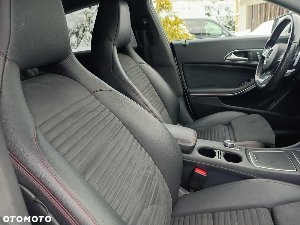 Mercedes-Benz CLA 200 (CDI) d 4Matic 7G-DCT AMG Line - 23
