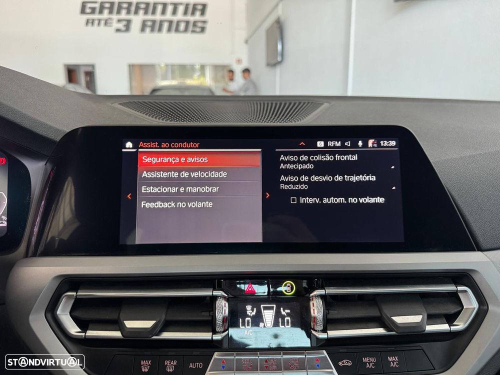 BMW 330 e Pack M Auto - 35