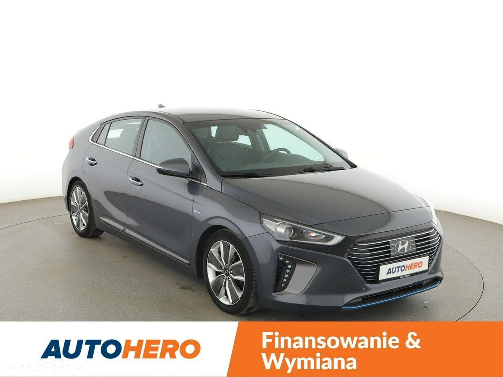 Hyundai IONIQ - 10