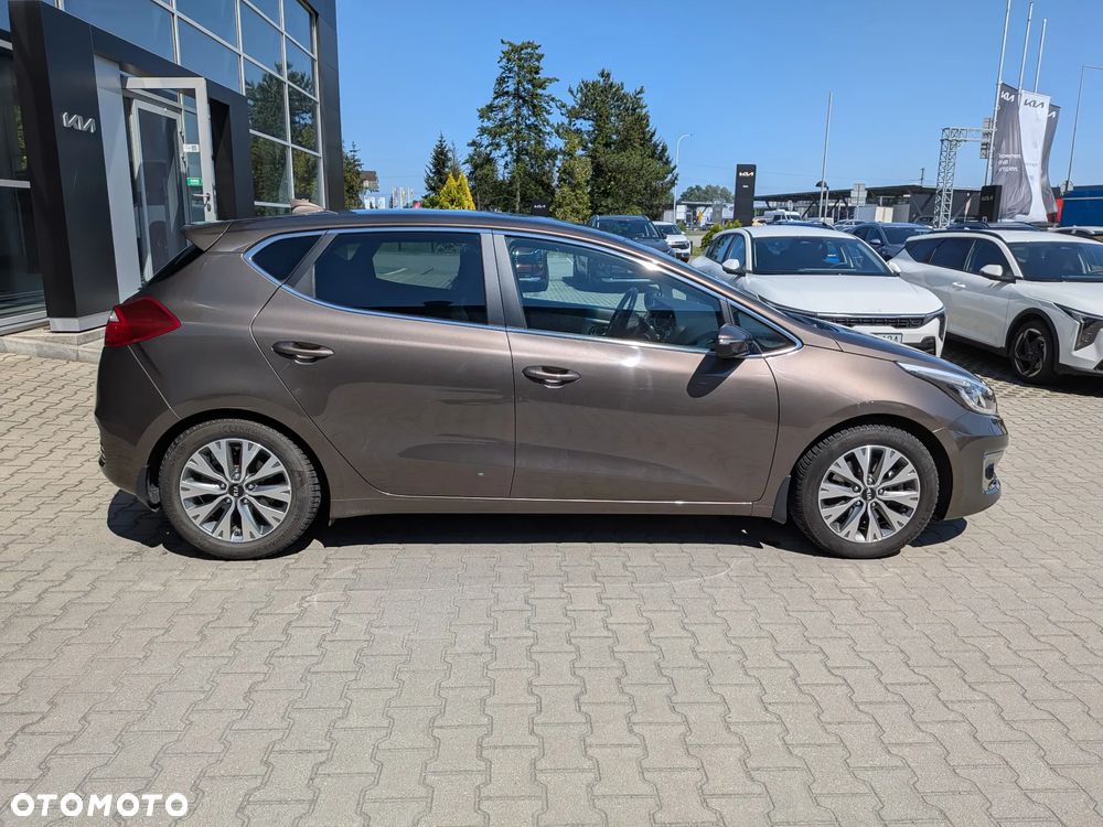 Kia Ceed 1.6 GDI L Business Line - 6