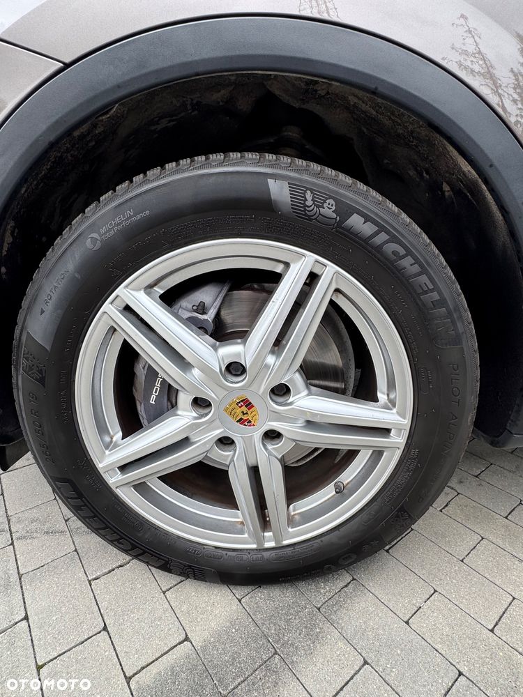 Porsche Cayenne Tiptronic S - 37