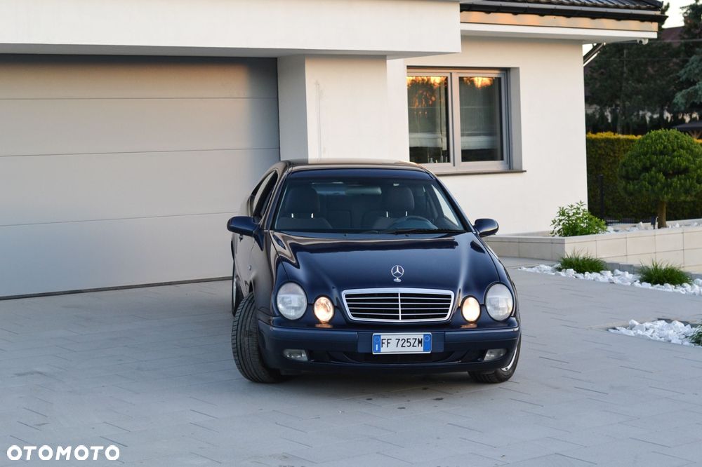 Mercedes-Benz CLK - 3