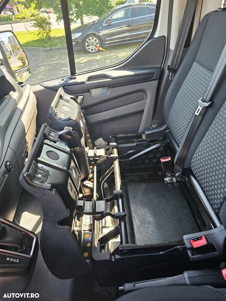 Ford Transit Custom Kombi 320 2.0 EcoBlue 150 CP L2H1 Trend Aut. - 8