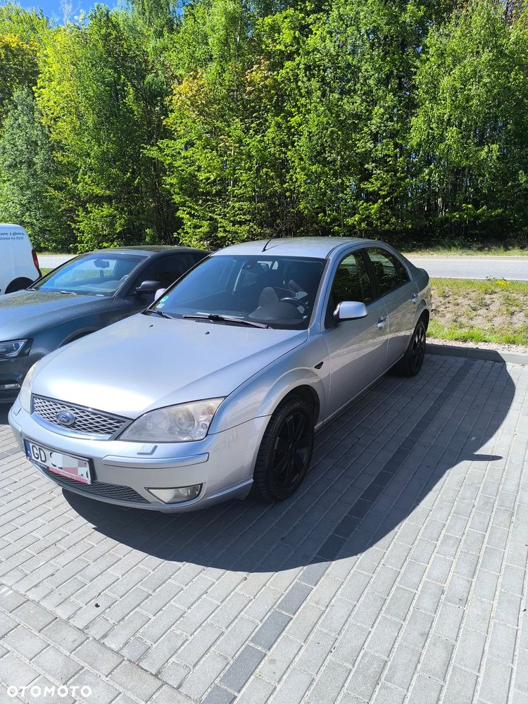 Ford Mondeo 1.8 Futura X - 1