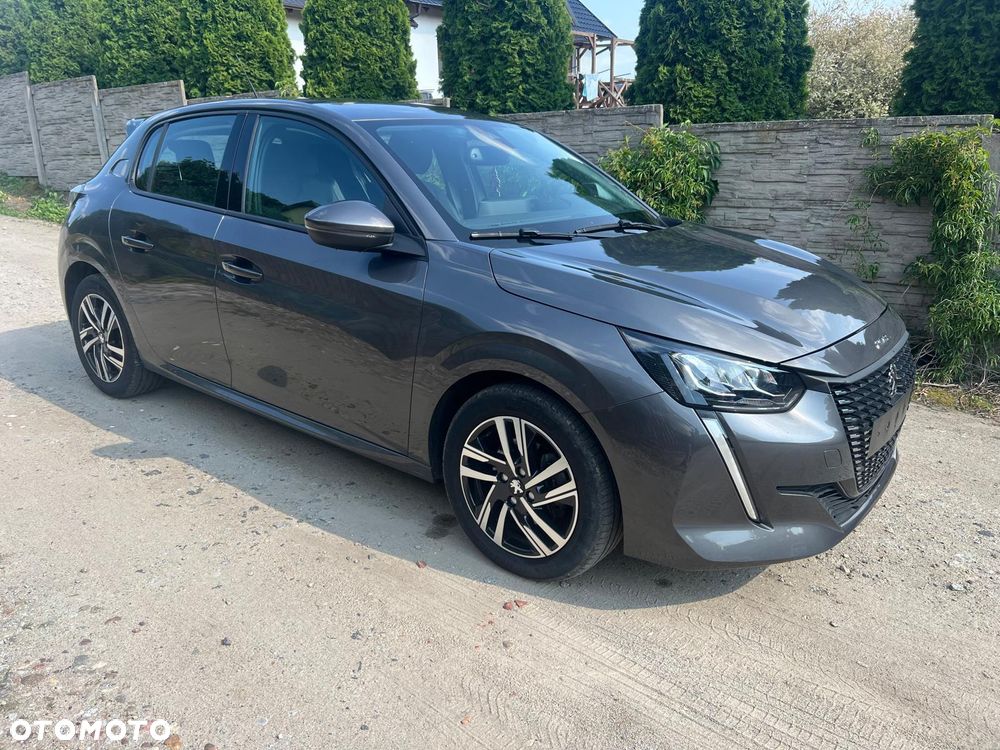 Peugeot 208 - 3