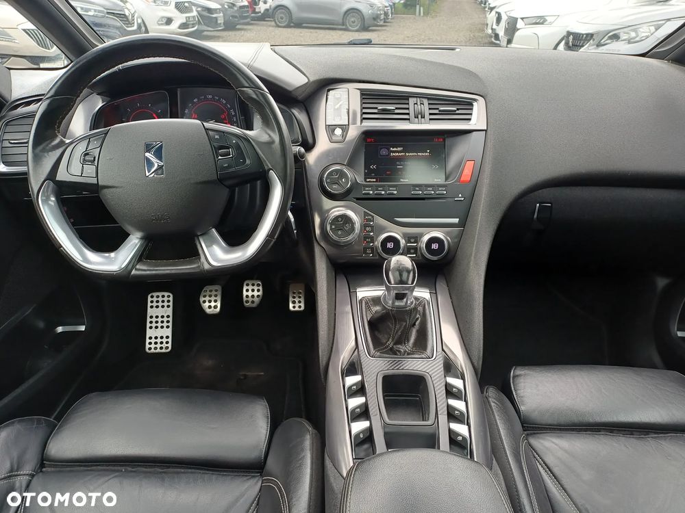 Citroën DS5 2.0 BlueHDi SportChic - 24