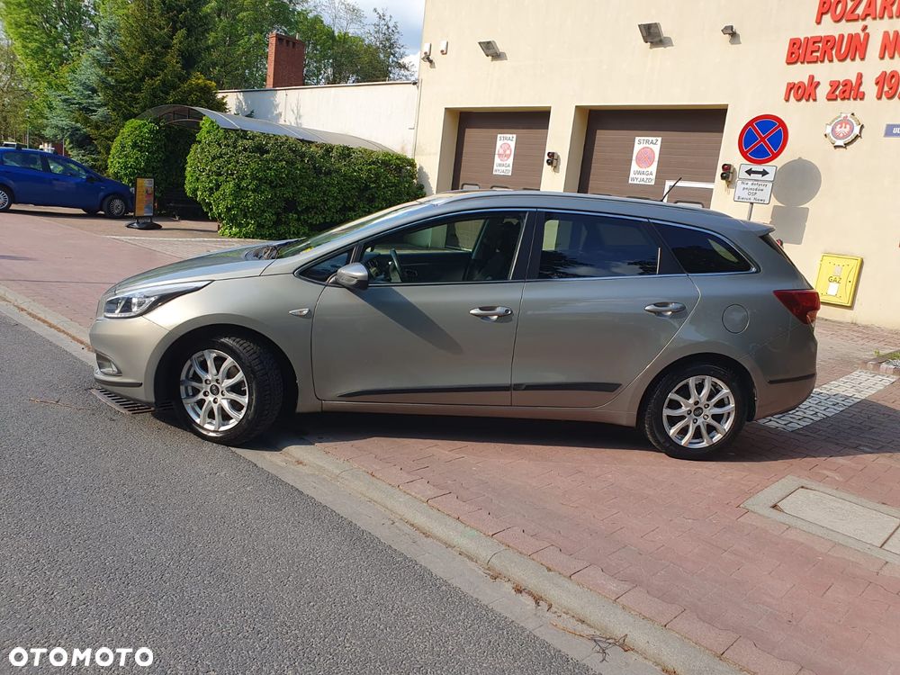 Kia Ceed 1.6 GDI XL - 28