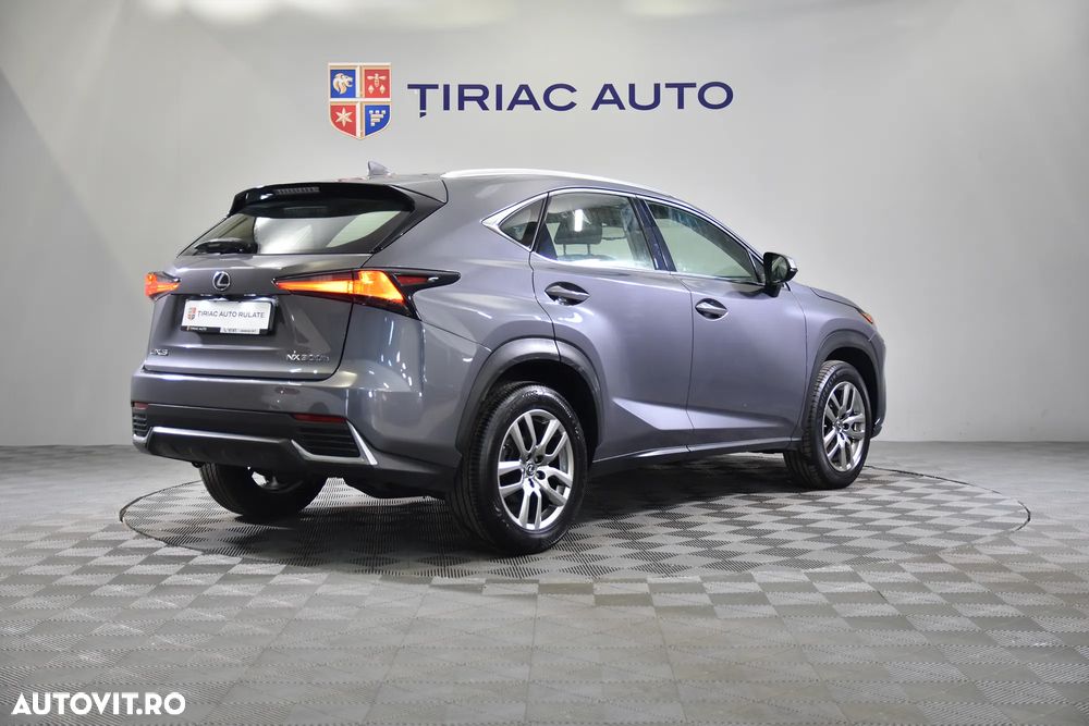 Lexus Seria NX - 5